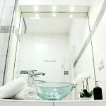 Secret Hideaways Cozystudio 1 Superior Mit Wifi L 450m Bis Uni L Zoo * Duisburgo