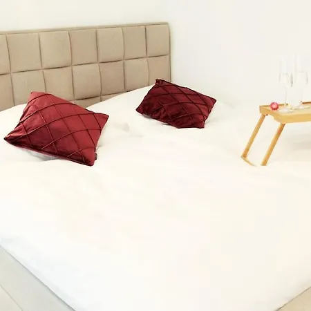 Appartamento Secret Hideaways Cozystudio 1 Superior Mit Wifi L 450m Bis Uni L Zoo